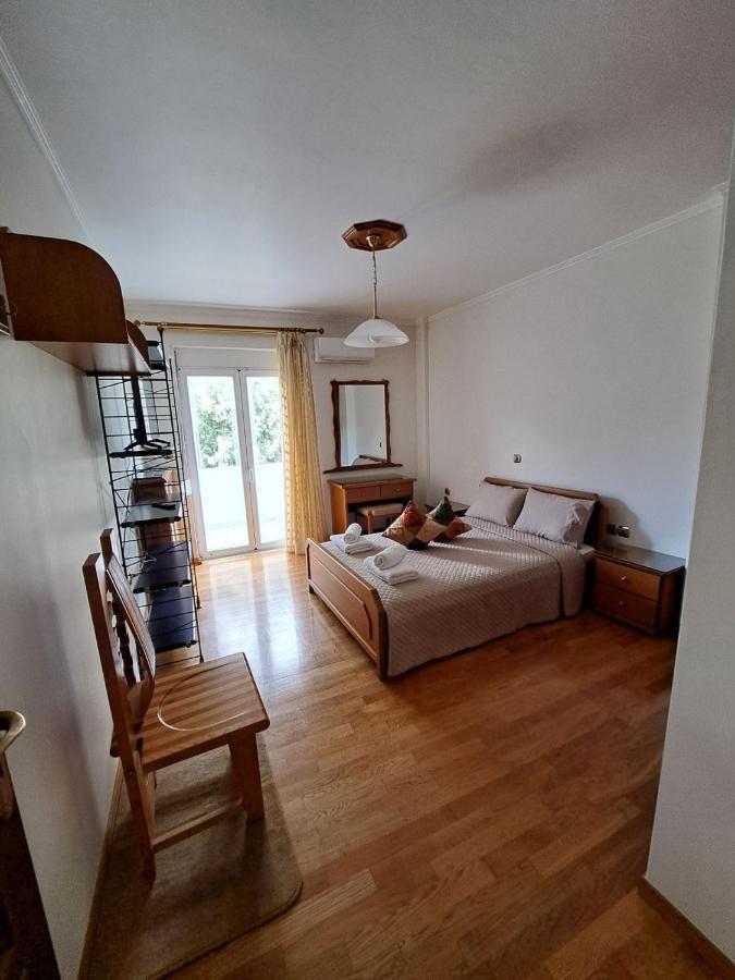 העיירה רתימנו Seaview Flora'S Luxury Apartment-300Meters From The Beach מראה חיצוני תמונה