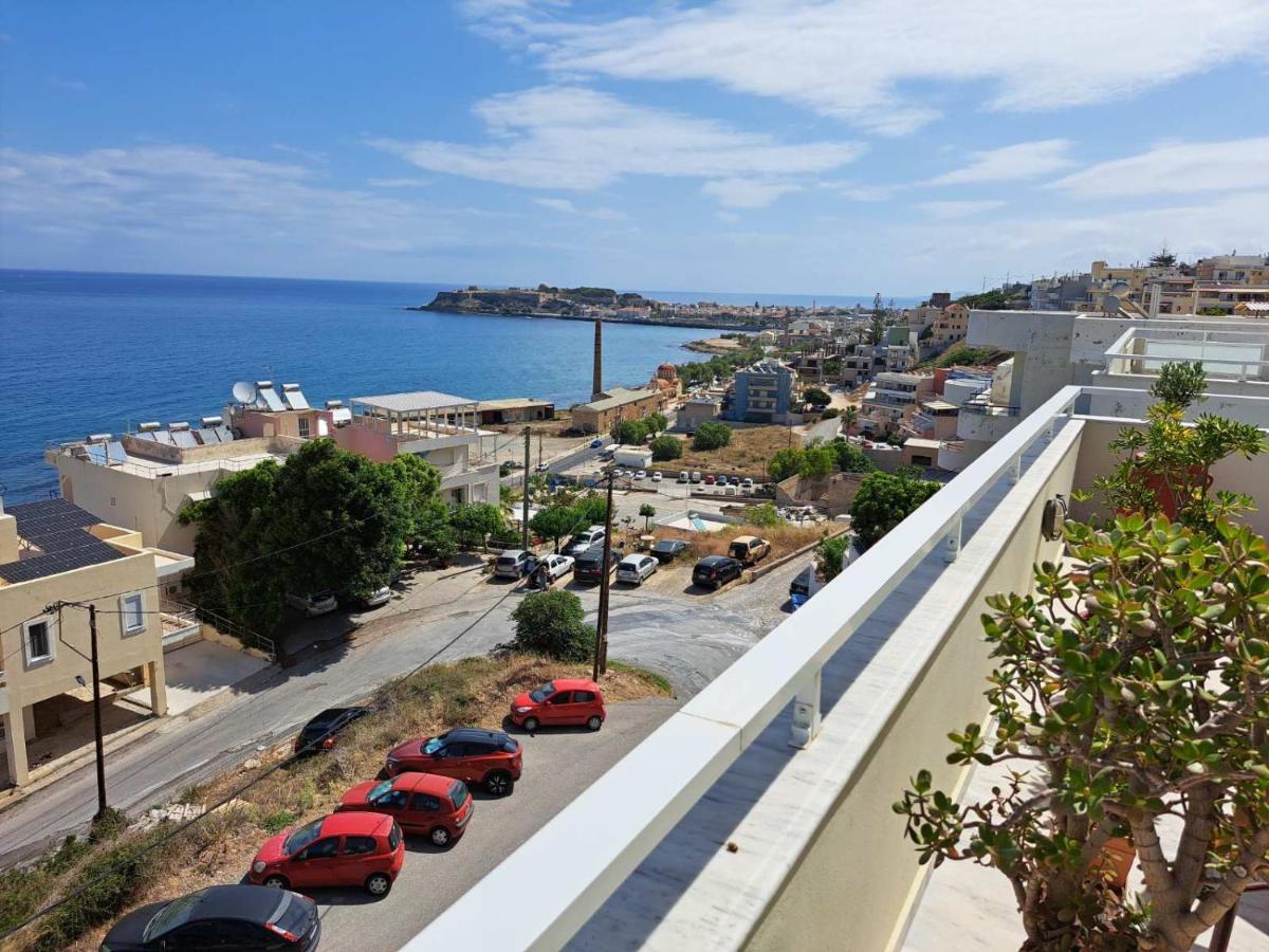 העיירה רתימנו Seaview Flora'S Luxury Apartment-300Meters From The Beach מראה חיצוני תמונה